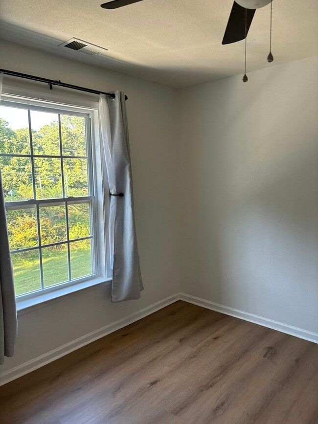 259 Sykes Ave in Virginia Beach, VA - Building Photo - Building Photo