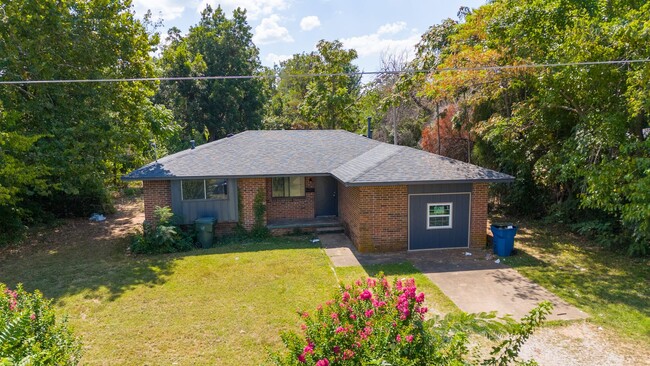 9604 NE 11th St in Midwest City, OK - Building Photo - Building Photo