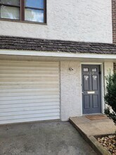 422 Maple St-Unit -2 in Parkesburg, PA - Building Photo - Building Photo