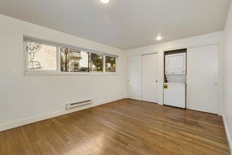 Camden Apartments in Seattle, WA - Building Photo - Interior Photo