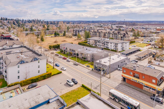 17700 58th Ave in Surrey, BC - Building Photo - Building Photo