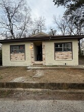 2112 Stella St in Montgomery, AL - Building Photo - Building Photo