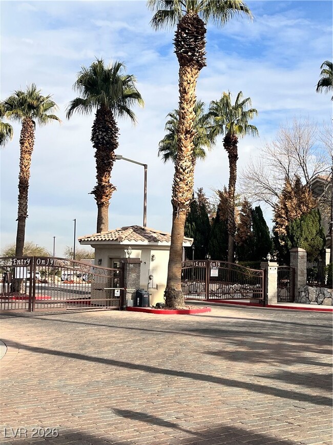 property at 1500 Cardinal Peak Ln