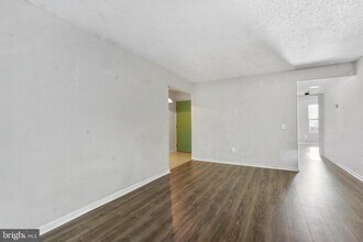 9240 Caspian Way in Manassas, VA - Building Photo - Building Photo