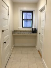 12 Upland Rd, Unit 4 in Cambridge, MA - Building Photo - Building Photo