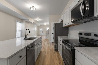 238 Eastern Ave in Indianapolis, IN - Building Photo - Building Photo