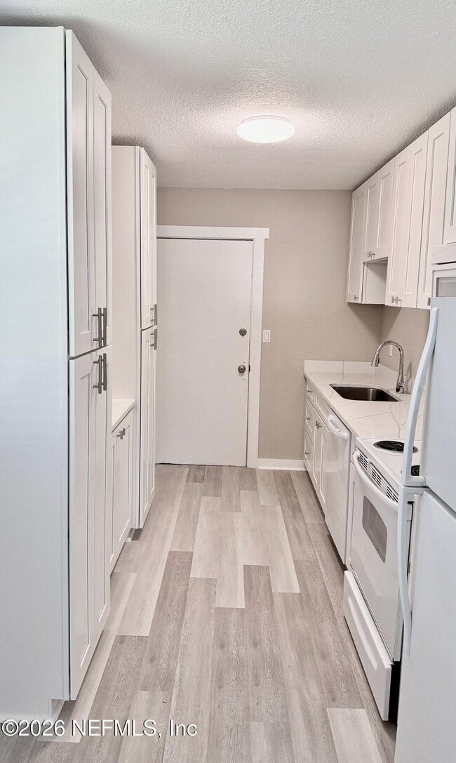 696 Kestner Rd in Atlantic Beach, FL - Building Photo - Building Photo