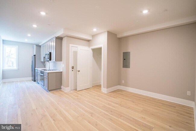 720 N Preston St in Philadelphia, PA - Building Photo - Building Photo