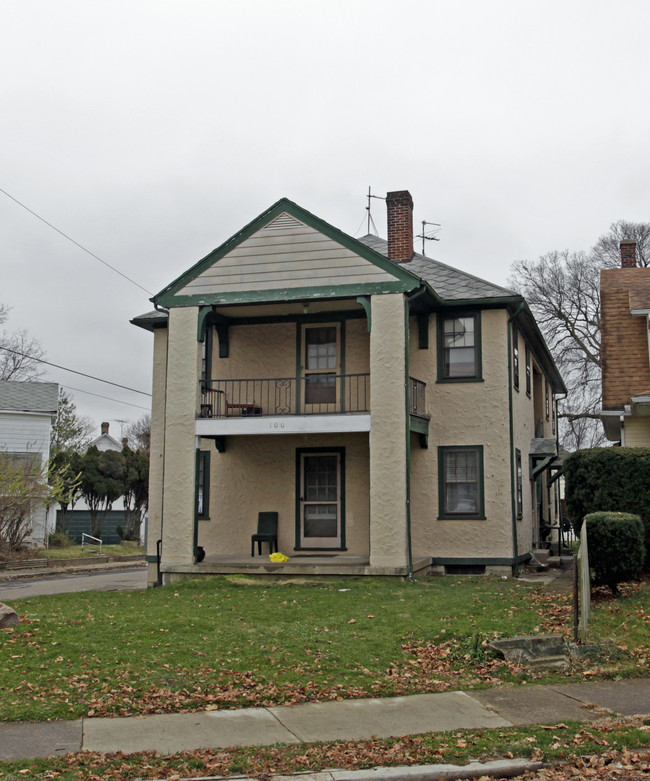 100 Five Oaks Ave in Dayton, OH - Building Photo - Building Photo