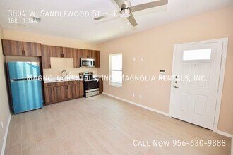3004 W Sandlewood St in Edinburg, TX - Building Photo - Building Photo