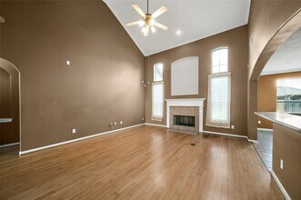 4603 Chaperel Dr in Pearland, TX - Building Photo - Building Photo