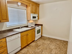 2546 S 1700 E in Salt Lake City, UT - Building Photo - Building Photo