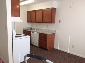 3000 Fordhaven Rd, Unit # 2 in Louisville, KY - Foto de edificio - Building Photo