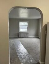105 Ohio St, Unit A in Fairborn, OH - Building Photo
