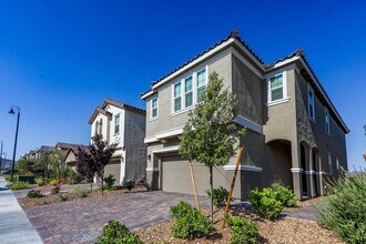 2275 Teatro Ave in Henderson, NV - Building Photo - Building Photo