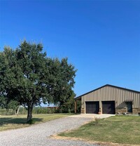 5294 Dacy Ln in Buda, TX - Building Photo - Building Photo