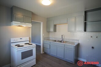 117 Woodrow Ave in Bakersfield, CA - Building Photo - Building Photo