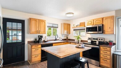 3108 W Glass Ave in Spokane, WA - Building Photo - Building Photo