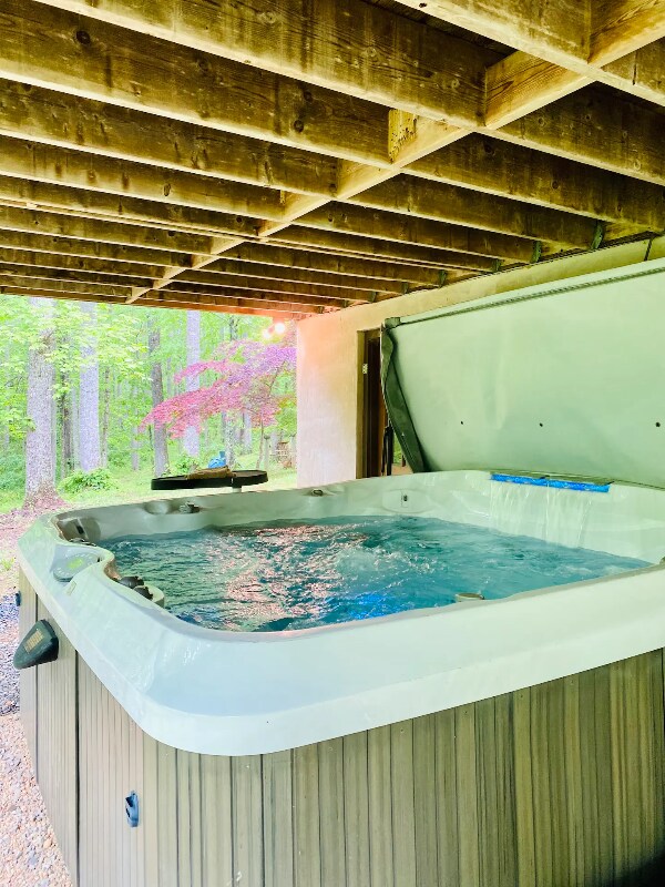 510 Marges Mountain Ln in Amissville, VA - Foto de edificio - Building Photo