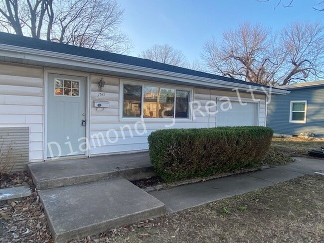 1747 S Montebello Ave in Springfield, MO - Building Photo - Building Photo