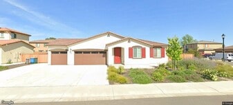 745 Daybreak Dr in Dixon, CA - Building Photo