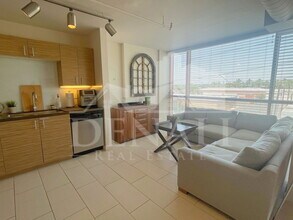 535 W Thomas Rd in Phoenix, AZ - Building Photo - Building Photo