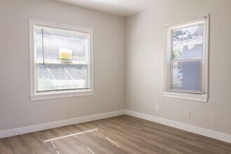 352 Winslow St in Crockett, CA - Foto de edificio - Building Photo