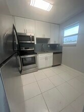 1001 SE 3rd St in Deerfield Beach, FL - Building Photo - Building Photo