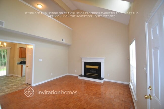 10426 Northwoods Forest Dr in Charlotte, NC - Building Photo - Building Photo