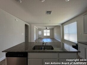 13643 Pickett Canyon in San Antonio, TX - Building Photo - Building Photo