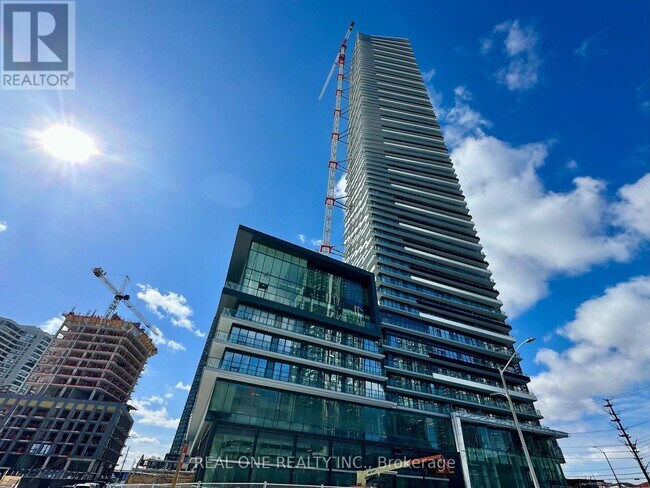 448 Burnhamthorpe Rd W in Mississauga, ON - Building Photo - Building Photo