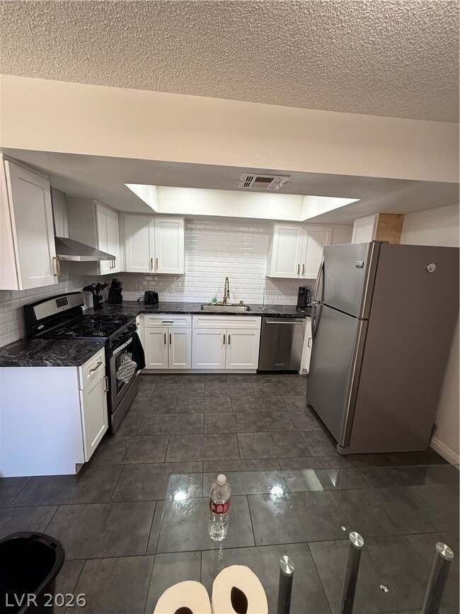 property at 5576 W Rochelle Ave.