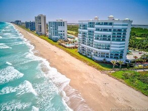 8600 S Ocean Dr in Jensen Beach, FL - Building Photo - Building Photo