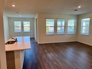 3210 Arch Ave in Ormond Beach, FL - Building Photo - Building Photo