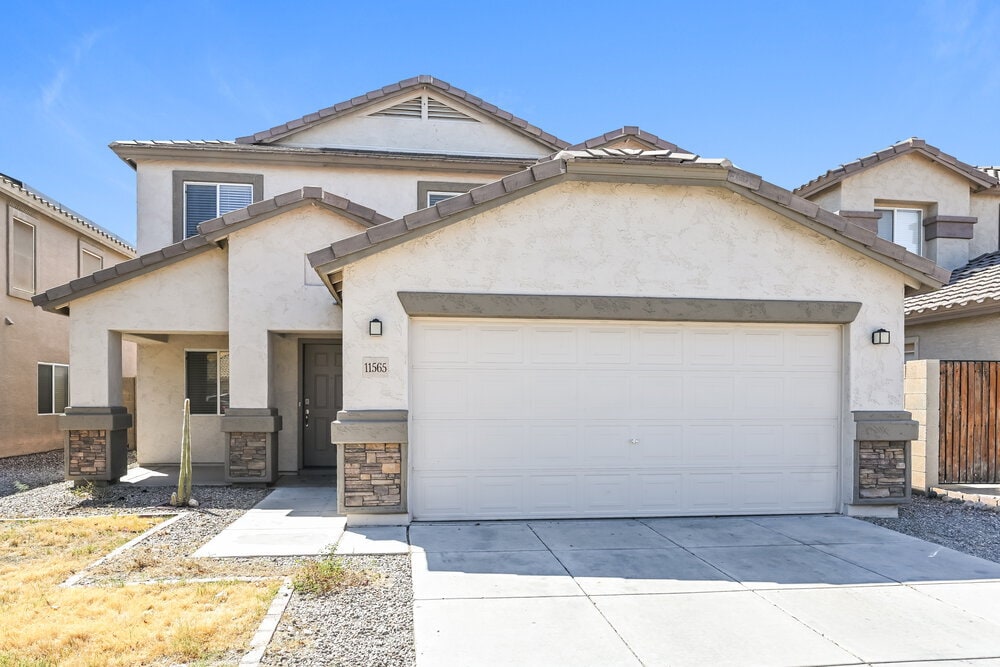 11565 W Brown St in Youngtown, AZ - Building Photo