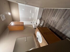 2914 E Cornell St in Lubbock, TX - Foto de edificio - Building Photo