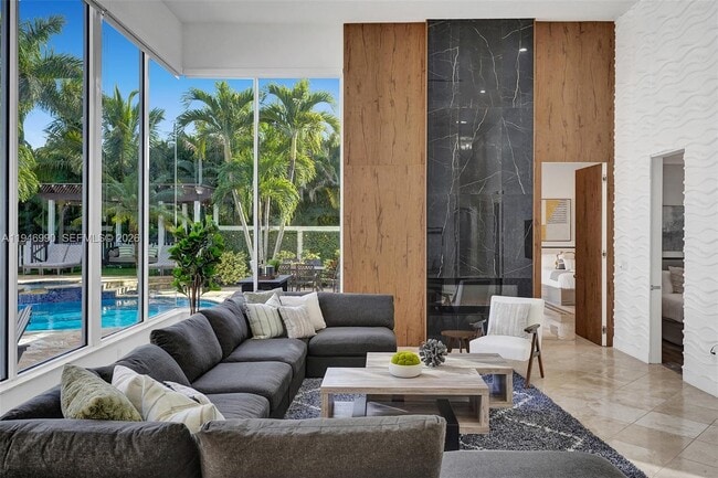 11400 NW 7th St in Plantation, FL - Building Photo - Building Photo