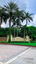 4856 N State Rd 7 in Coconut Creek, FL - Building Photo - Building Photo
