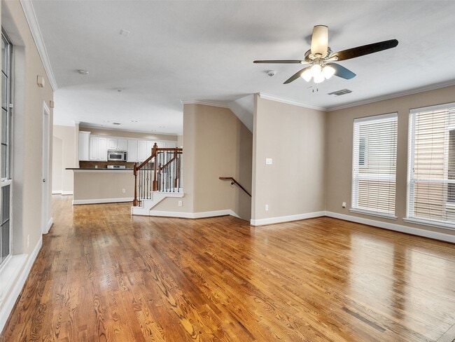 property at 4319 Lillian St