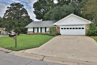 2315 Farrell Cir in Gulfport, MS - Building Photo - Building Photo