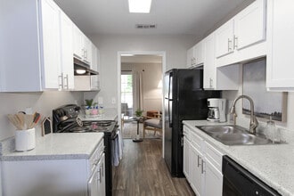 The Henry in Hattiesburg, MS - Foto de edificio - Building Photo