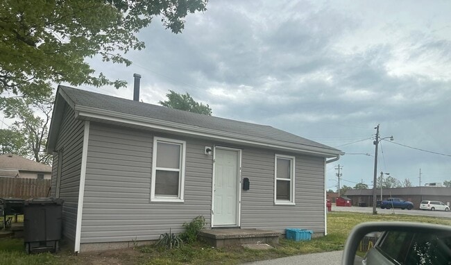 property at 736 N 3rd St