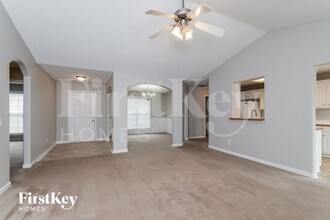 204 Stream Side Ct in Winder, GA - Building Photo - Building Photo