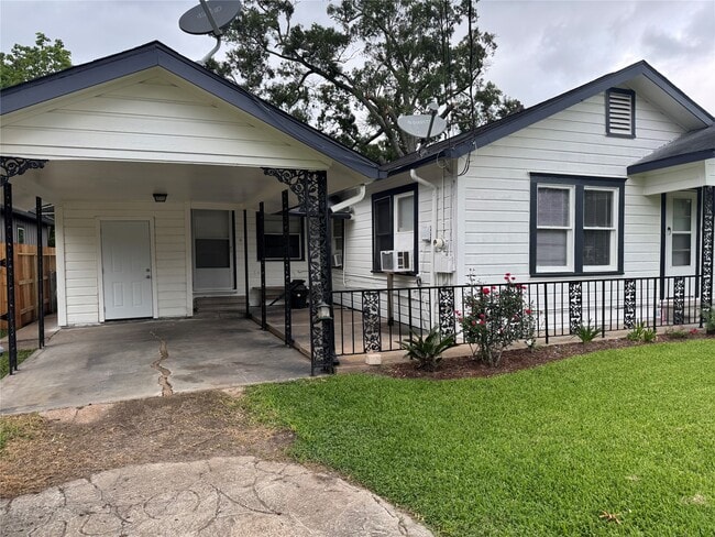property at 1614 W Sidnor St