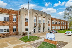 Washington Senior Apartments in Clinton, IA - Building Photo