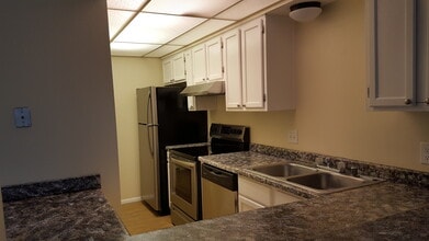 5200 Villa View Dr in Farmington, NM - Building Photo - Building Photo