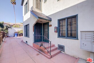 1447 N Vista St in Los Angeles, CA - Building Photo - Building Photo