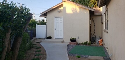 20643 Cohasset St in Los Angeles, CA - Building Photo - Building Photo