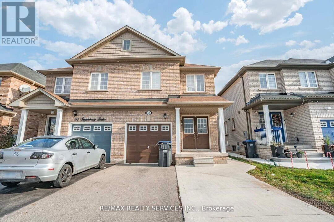 59 Sugarberry Dr in Brampton, ON - Building Photo