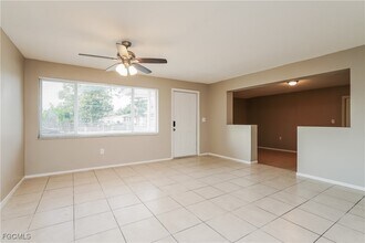 19 Kingsman Cir in Ft. Myers, FL - Building Photo - Building Photo